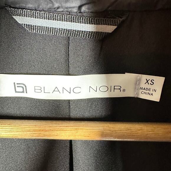 Blanc Noir Motion Panel Zip Puffer Jacket Black Hooded Size XS Mixed Media - Picture 4 of 14